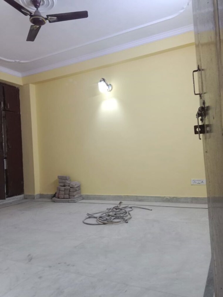 Room, neb sarai 2 Bedroom 850 Sq.Ft. Builder Floor In Neb Sarai Delhi 9918066