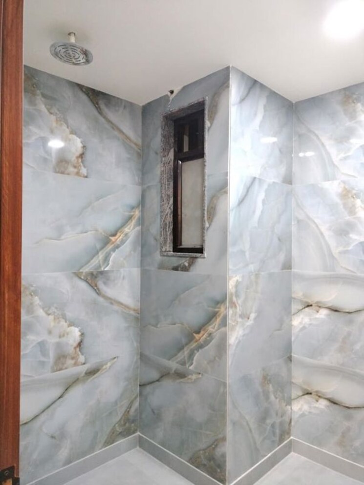 Bathroom, sector 12 dwarka 4 Bedroom 2100 Sq.Ft. Apartment In Sector 12 Dwarka Delhi 9918058