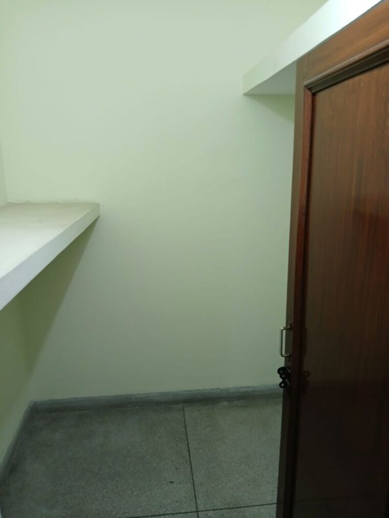 Room, sector 36 2 Bedroom 1011 Sq.Ft. Builder Floor In Sector 36 Chandigarh 9917964
