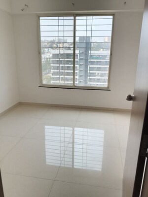 Bedroom in 2 BHK Apartment at Kohinoor Reina, Kondhwa – for Rent