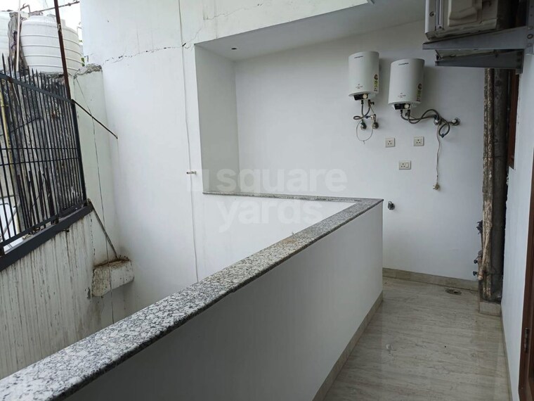 Bathroom, safdarjung enclave 2 Bedroom 1912 Sq.Ft. Builder Floor In Safdarjung Enclave Delhi 9918097