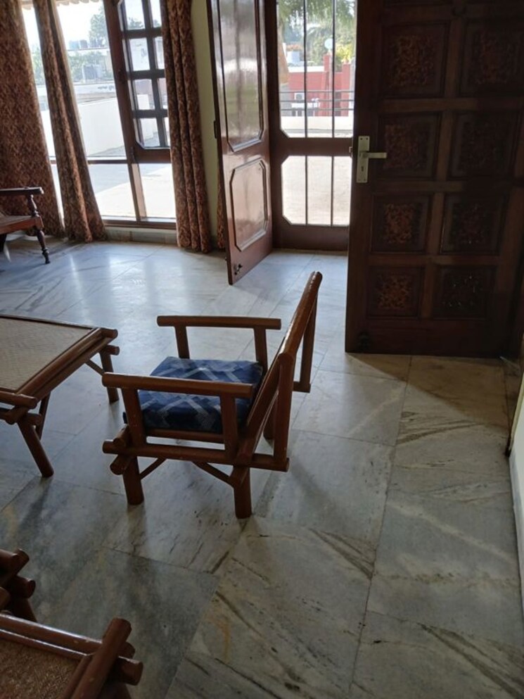 Gym, sector 36 2 Bedroom 1029 Sq.Ft. Builder Floor In Sector 36 Chandigarh 9917970