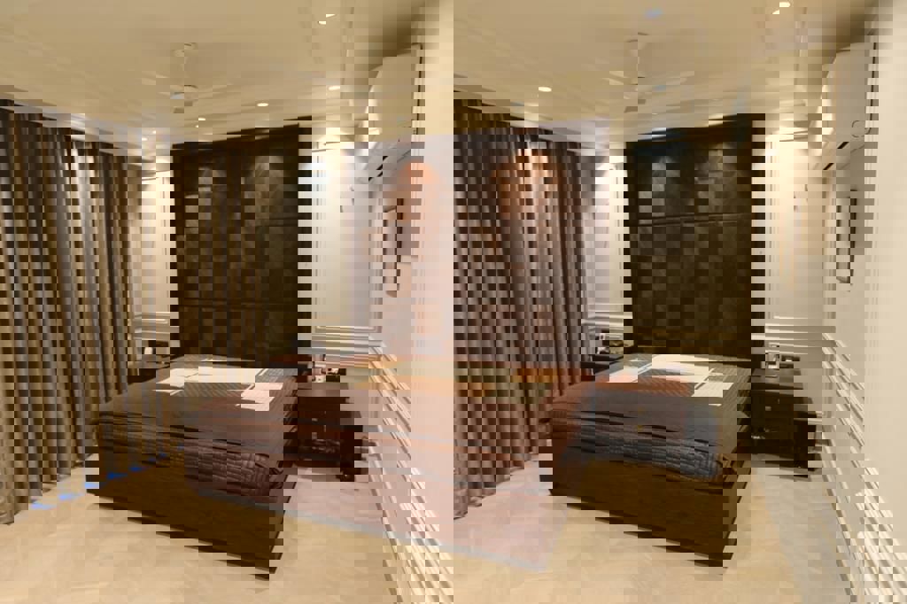 6+ BHK + Pooja Room,Study Room,Extra Room Villa For Sale in DLF City Phase IV