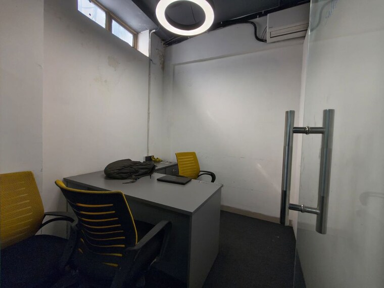 Team Area, sector 63 Commercial Office Space in IT/SEZ 700 Sq.Ft. In Sector 63 Noida 9918221