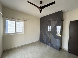 Room in 3 BHK Apartment at Candeur 40, Miyapur – for Rent