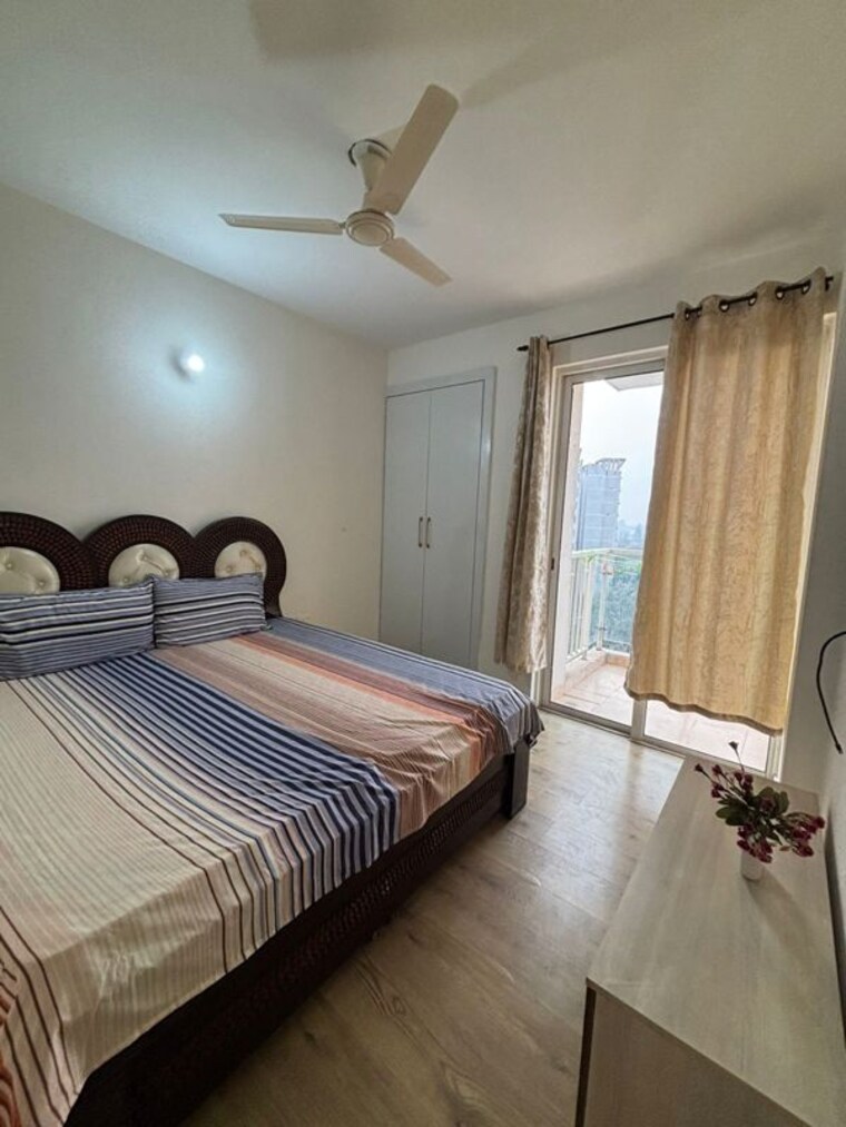 Bedroom, experion-the-heart-song 3.5 Bedroom 1758 Sq.Ft. Apartment In Sector 108 Gurgaon 9918241