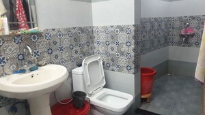 Bathroom in 2 BHK Builder Floor at JakhaN-Rajpur Road – for Rent