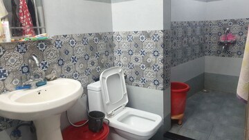 Bathroom in 2 BHK Builder Floor at JakhaN-Rajpur Road – for Rent