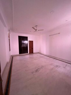 6 BHK + Pooja Room,Servant Room,Study Room,Extra Room Villa For Sale in Sushant Lok 2