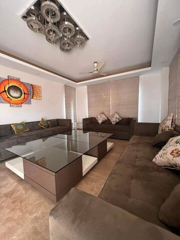 2 BHK Builder Floor For Rent in Saket