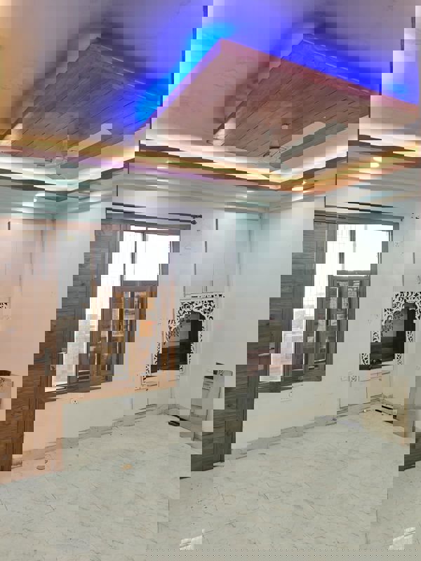 3 BHK Builder Floor For Rent in Green Fields Colony