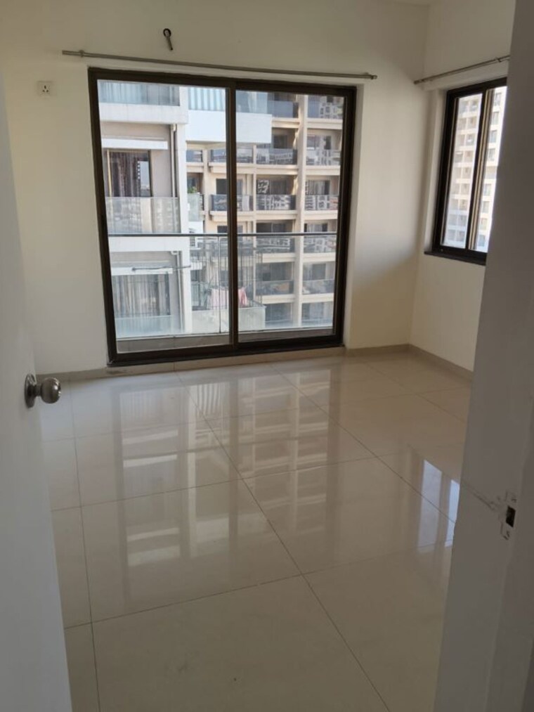 Room, chaphalkar-elina-living 3 Bedroom 1350 Sq.Ft. Apartment In Mohammadwadi Pune 9918317