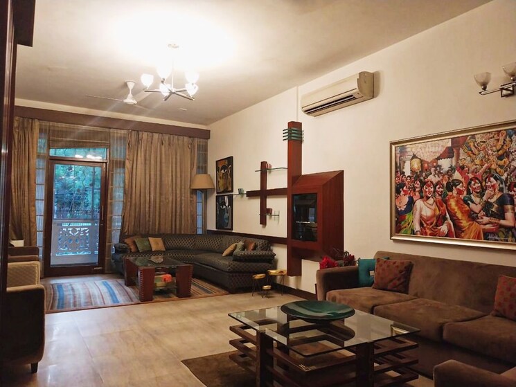 Living Room, kalkaji 3 Bedroom 1400 Sq.Ft. Builder Floor In Kalkaji Delhi 9918374