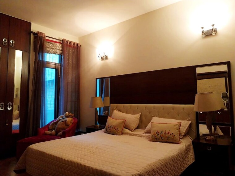 Bedroom, kalkaji 3 Bedroom 1400 Sq.Ft. Builder Floor In Kalkaji Delhi 9918374