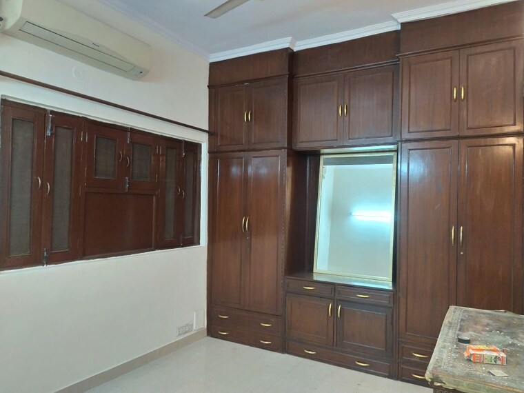 Master Bedroom, kalkaji 2 Bedroom 1500 Sq.Ft. Builder Floor In Kalkaji Delhi 9308691