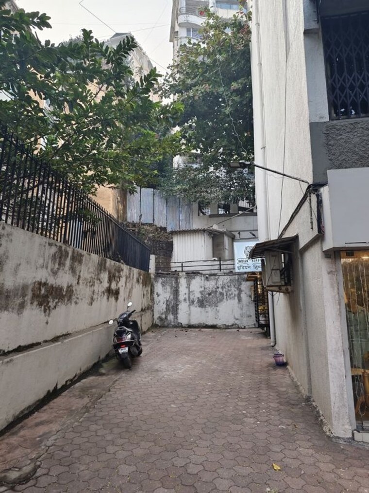 Balcony, bandra west 2 Bedroom 700 Sq.Ft. Apartment In Bandra West Mumbai 9918397