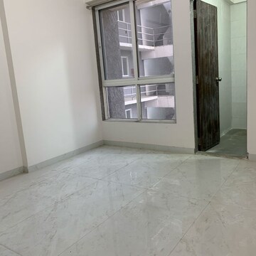 Room in 3 BHK Apartment at Borivali West – for Rent