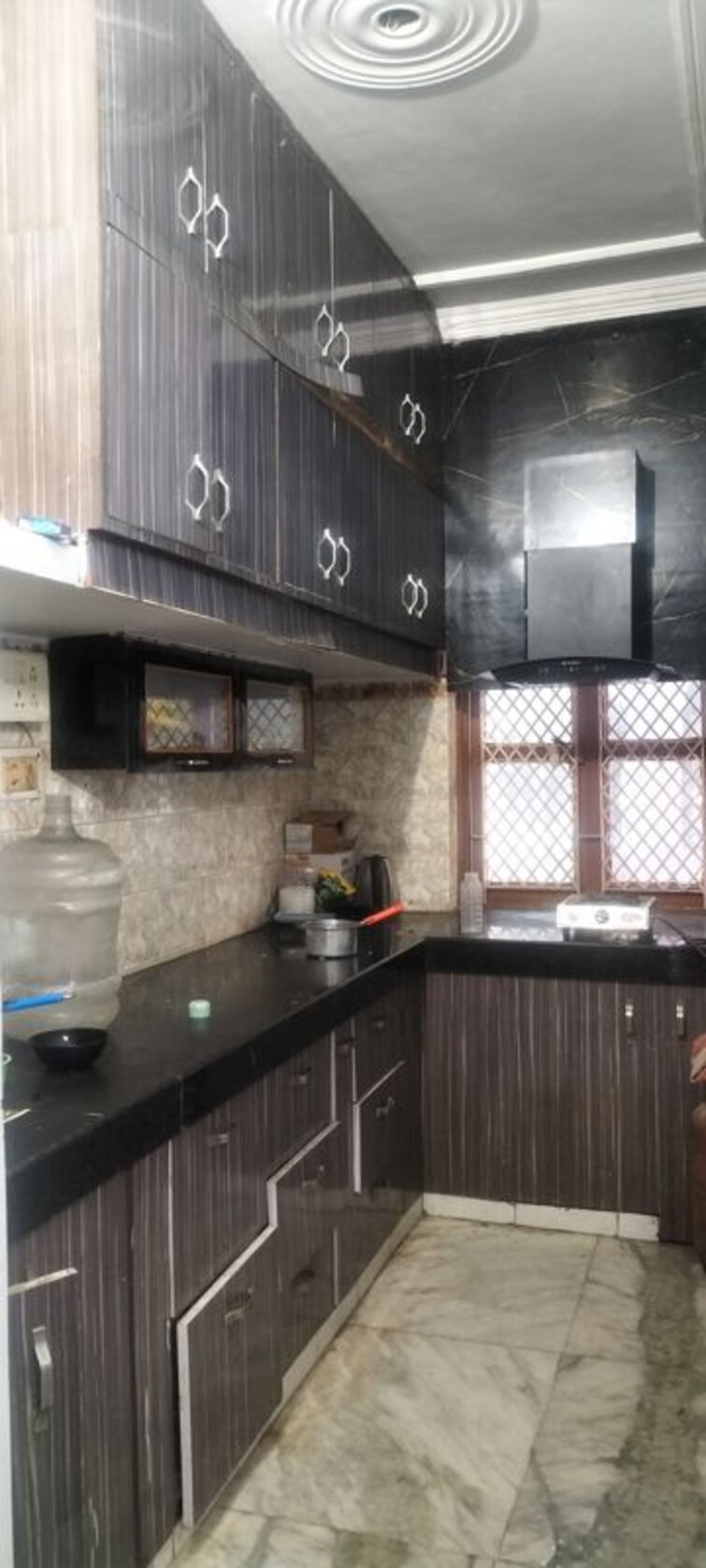 Kitchen, alpha 1 greater noida 6 Bedroom 100 Sq.Mt. Independent House In Alpha 1 Greater Noida Greater Noida 9918440