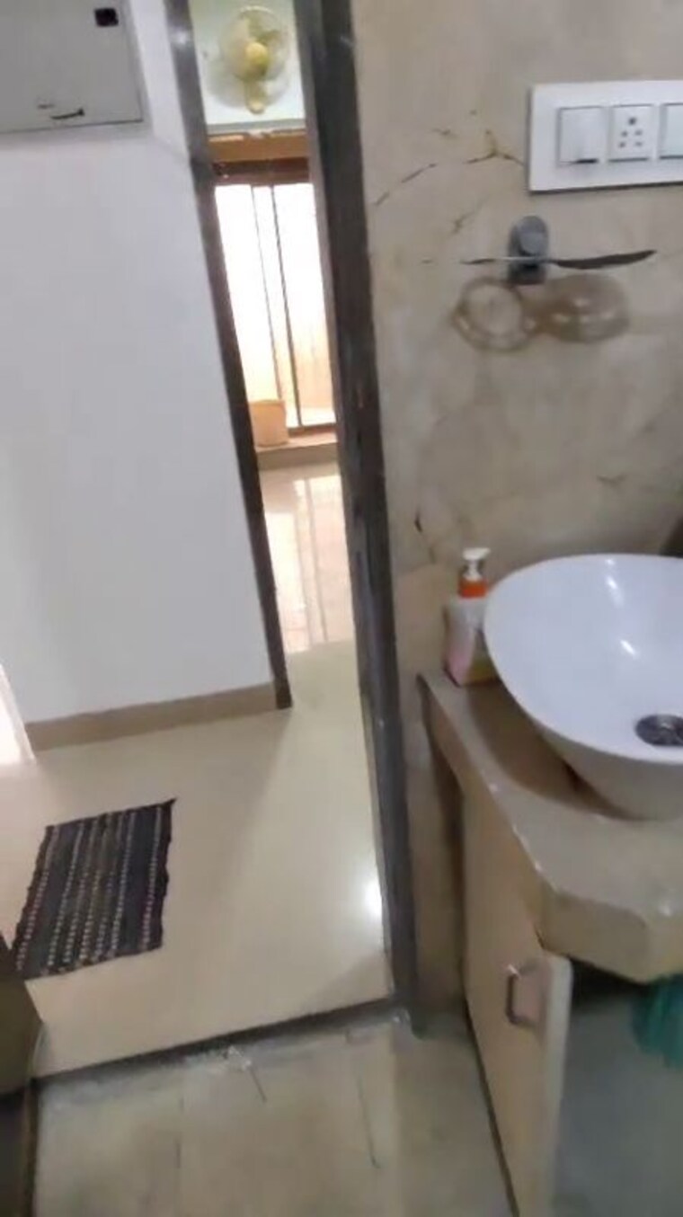 Bathroom, madhav-palacia 2 Bedroom 727 Sq.Ft. Apartment In Ghodbunder Road Thane 9918446