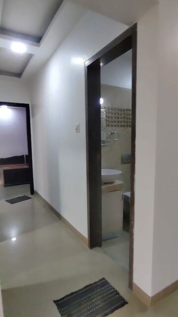 Room in 2 BHK Apartment at Madhav Palacia, Ghodbunder Road – for Rent