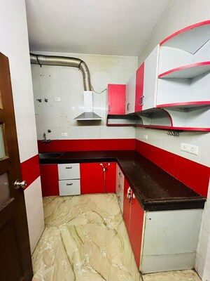 Kitchen in 2 BHK Builder Floor at Sector 39 – for Rent