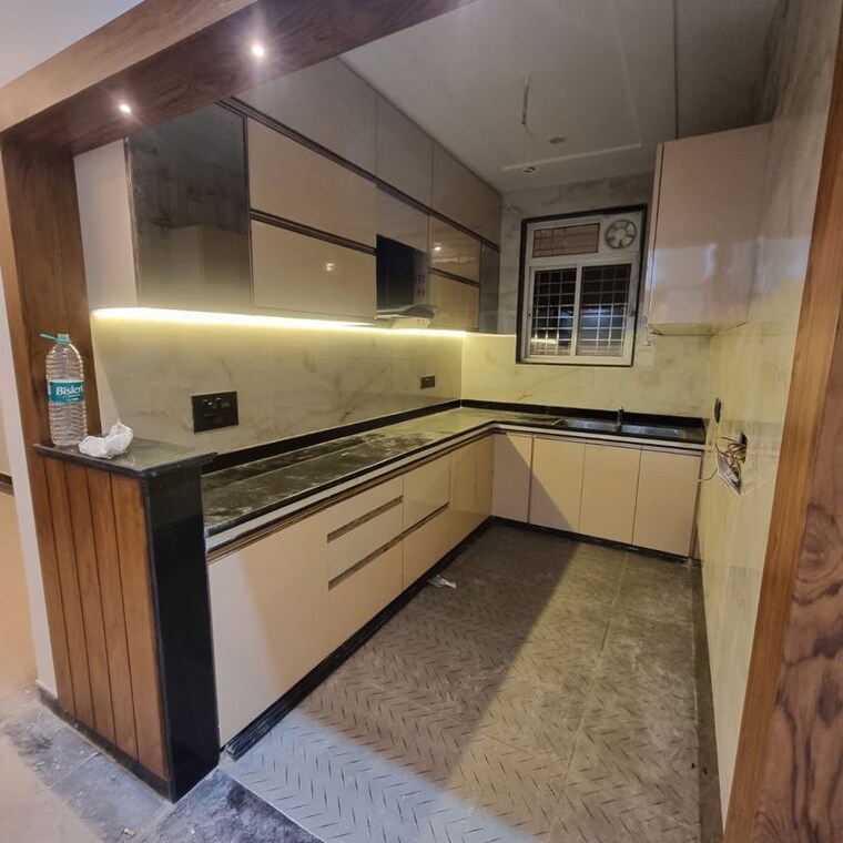 Kitchen, palam-vihar-residents-association 4 Bedroom 2500 Sq.Ft. Builder Floor In Palam Vihar Gurgaon 9918460