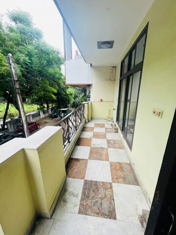2 BHK Builder Floor For Rent in Sector 51
