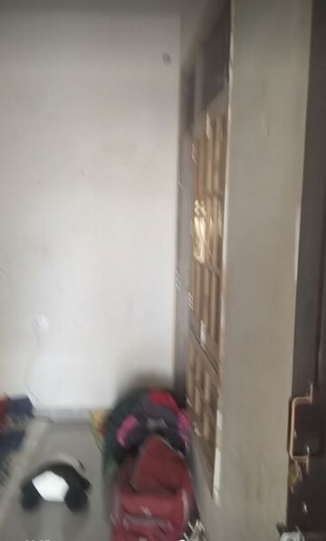 Bathroom in 1 BHK Builder Floor at Gomti Nagar – for Rent