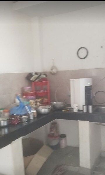 Kitchen in 1 BHK Builder Floor at Gomti Nagar – for Rent
