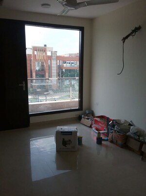 Room in 3 BHK Apartment at Smart World One DXP, Sector 113 – for Sale