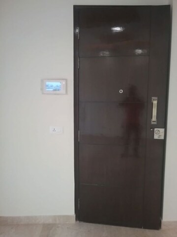 Furnished Amenities in 3 BHK Apartment at Smart World One DXP, Sector 113 – for Sale