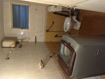 Master Bedroom in 2 BHK Builder Floor at Koramangala – for Rent