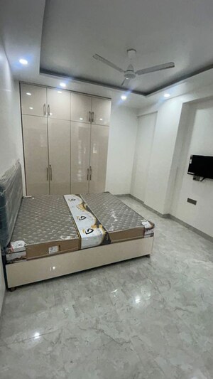 Bedroom in 1 BHK Builder Floor at Sector 46 – for Rent