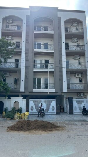 1 BHK Builder Floor – Exterior View View at Sector 51 - for Rent