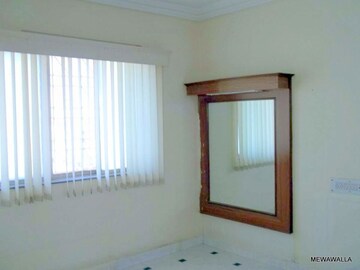 Room in 4 BHK Apartment at Mutha Hermes Drome Phase I, Viman Nagar – for Rent