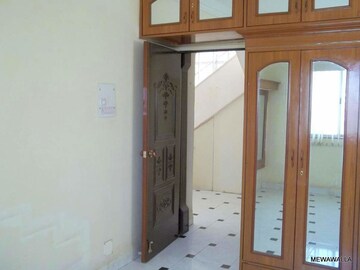 Room in 4 BHK Apartment at Mutha Hermes Drome Phase I, Viman Nagar – for Rent