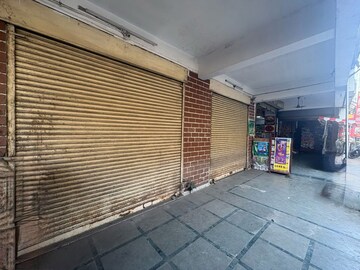  Shop For Rent in New Mankapur