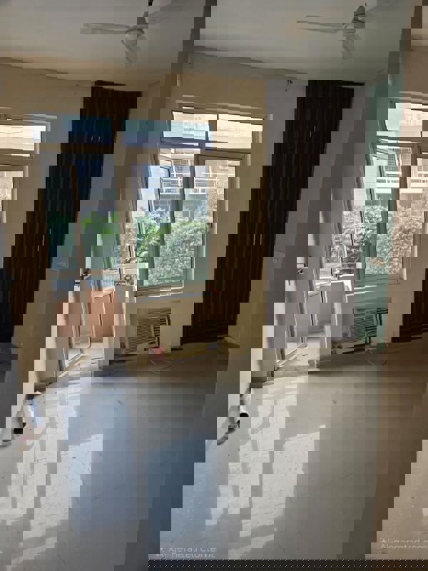 3 BHK + Pooja Room Builder Floor For Rent in Unitech Woodstock Floors