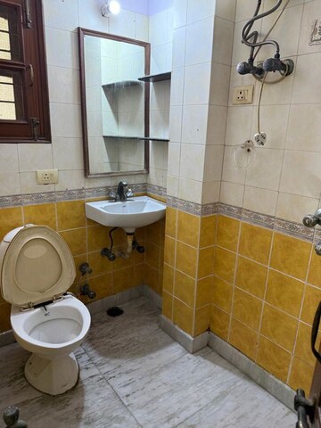 Bathroom in 4 BHK Independent House at Sector 51 – for Rent