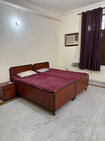 Bedroom in 4 BHK Independent House at Sector 51 – for Rent