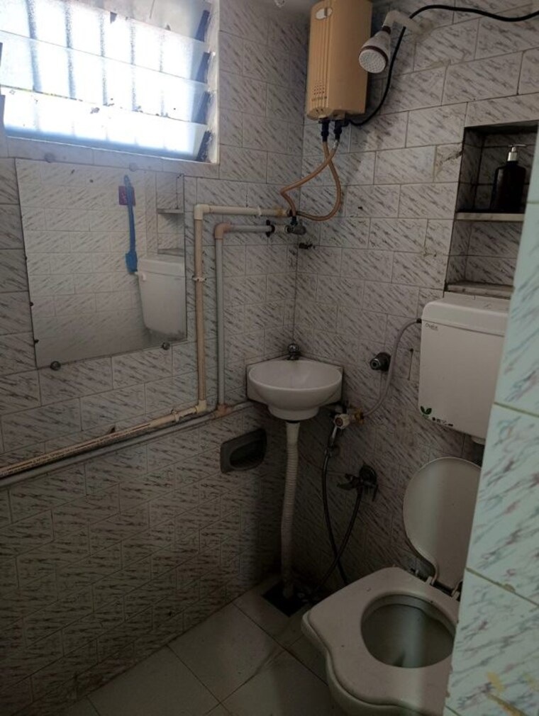 Bathroom, prahlad nagar 2 Bedroom 1350 Sq.Ft. Villa In Prahlad Nagar Ahmedabad 9917245