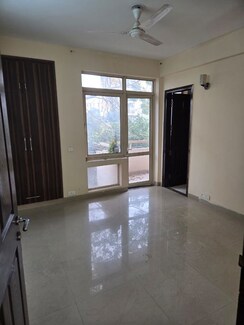 3 BHK + Pooja Room,Extra Room Builder Floor For Rent in Unitech Woodstock Floors