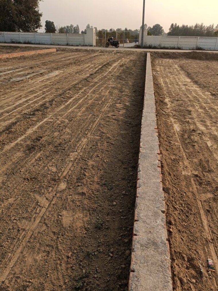 undefined, anjani-vihar  1500 Sq.Yd. Plot In Nagram Road Lucknow 9918534