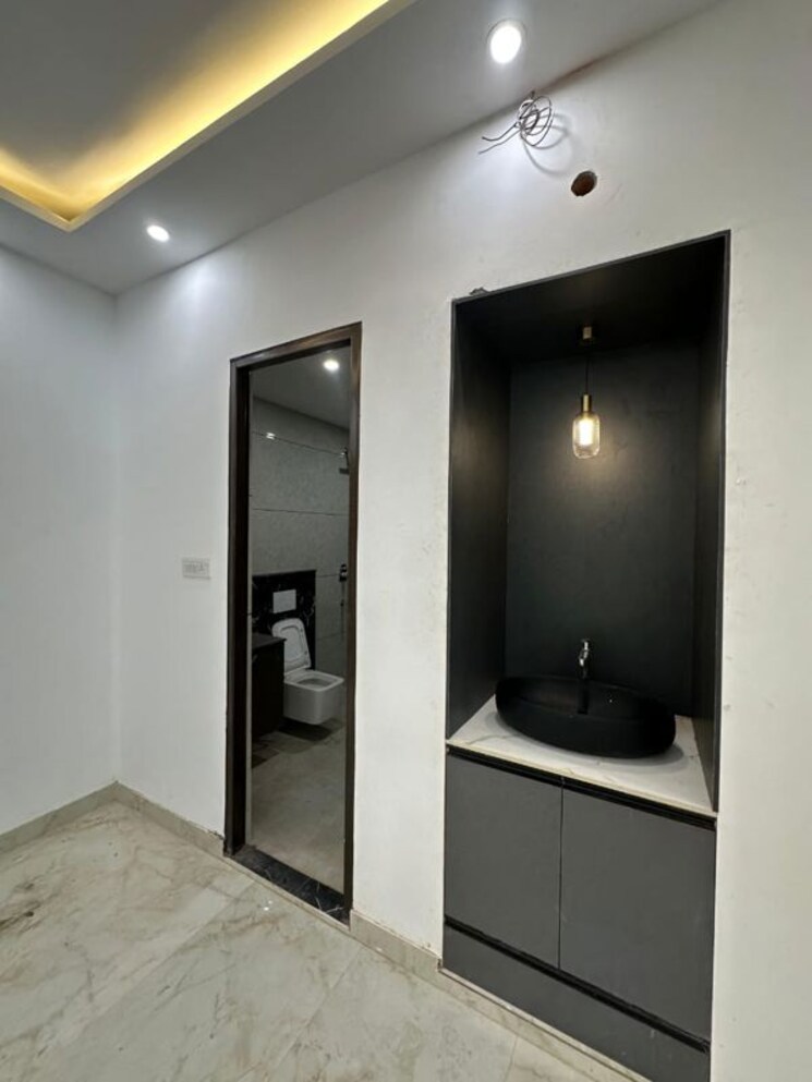 Room, ansal-avantika 4 Bedroom 240 Sq.Yd. Apartment In Shastri Nagar Ghaziabad 9918553