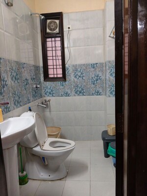 Bathroom in 3 BHK Builder Floor at Sector 46 – for Rent