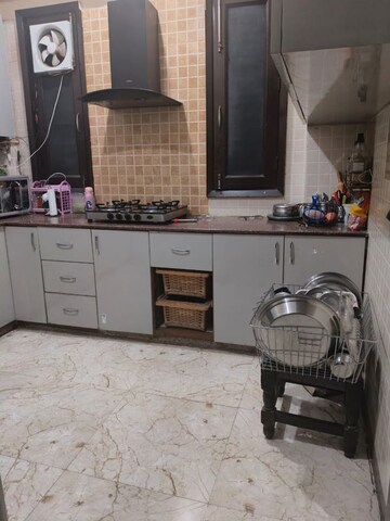 Kitchen in 3 BHK Builder Floor at Sector 46 – for Rent
