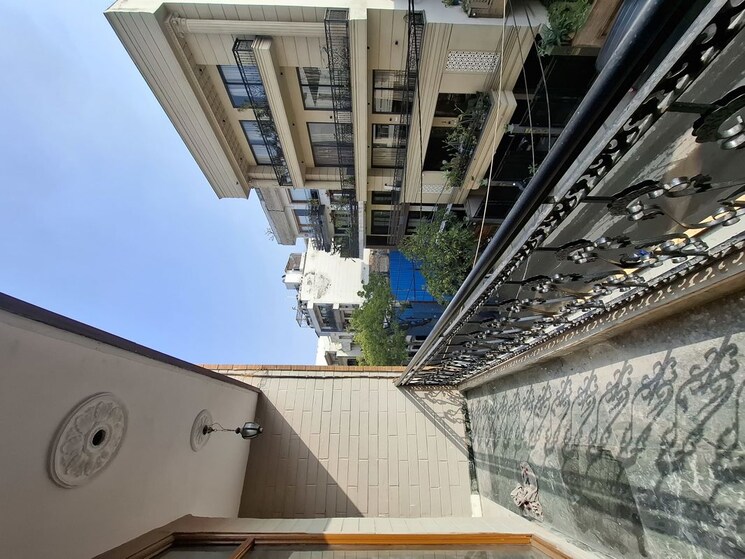 Balcony, greater kailash i 3 Bedroom 200 Sq.Ft. Builder Floor In Greater Kailash I Delhi 9918574