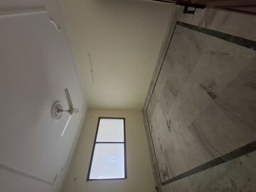 Room in 3 BHK Builder Floor at Greater Kailash I – for Rent