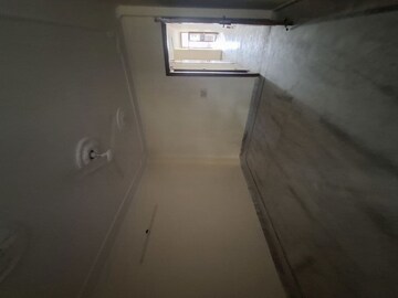 Room in 3 BHK Builder Floor at Greater Kailash I – for Rent