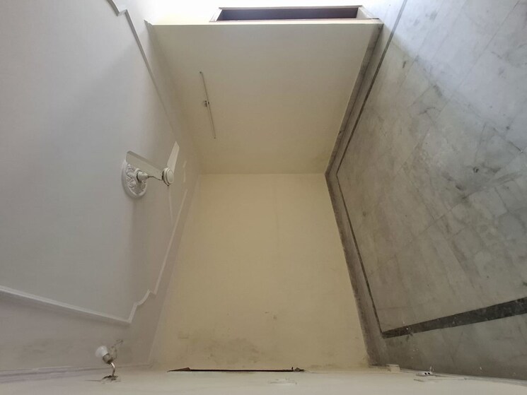 Room, greater kailash i 3 Bedroom 200 Sq.Ft. Builder Floor In Greater Kailash I Delhi 9918574